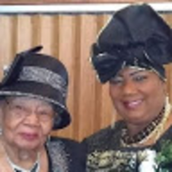 Meet your Posher, Dorothy - Picture 1 of 1